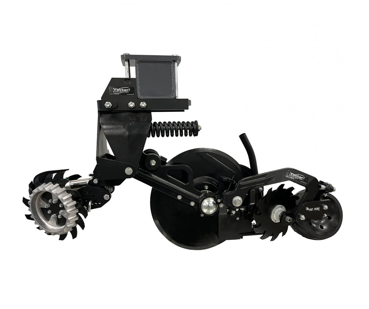 YETTER 10,000 MAGNUM™ WITH OPTIONAL ROW CLEANER