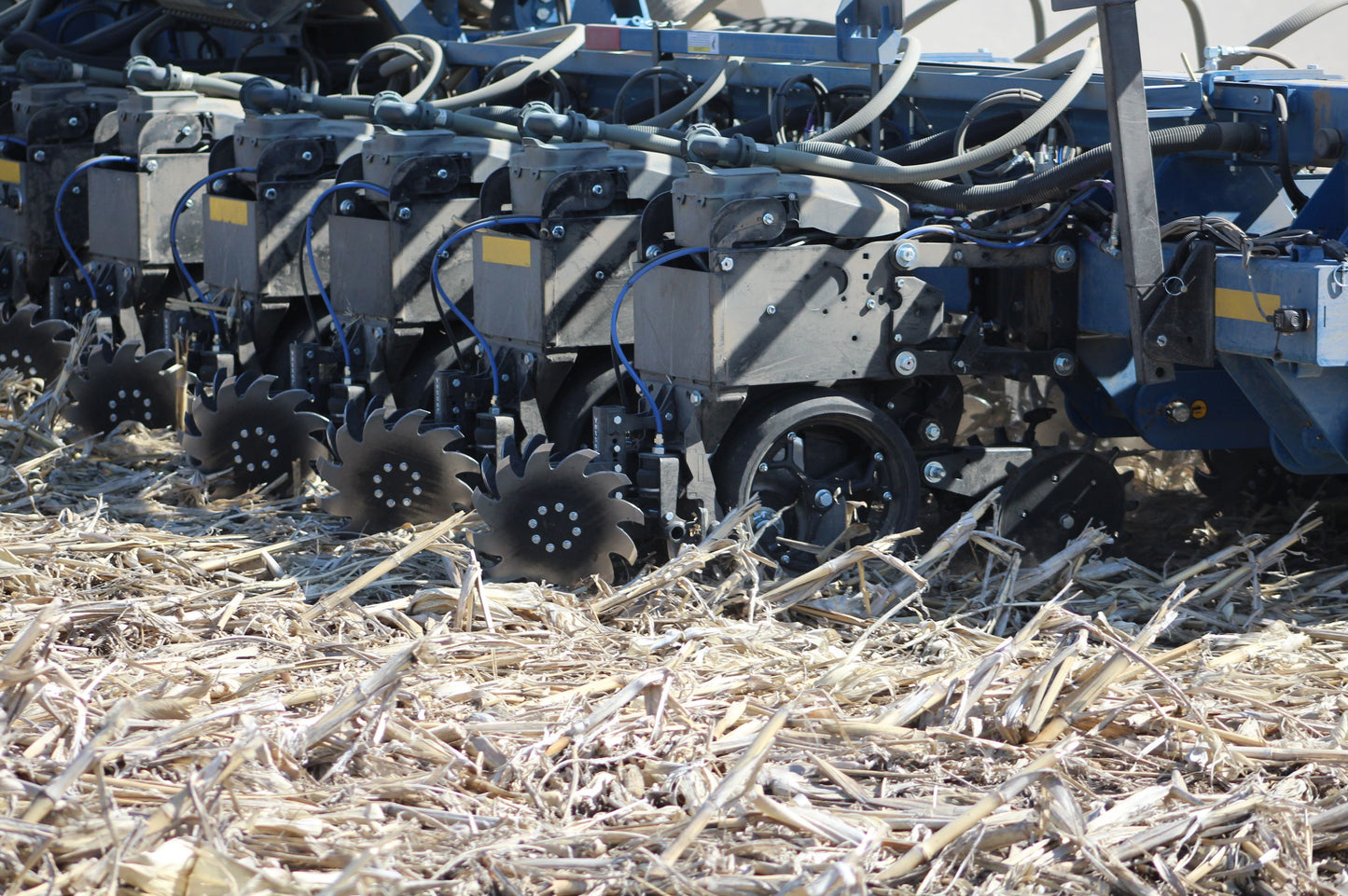 YETTER 2940 AIR ADJUST ROW CLEANER